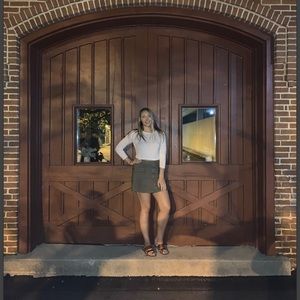 Meet your Posher, Brooke